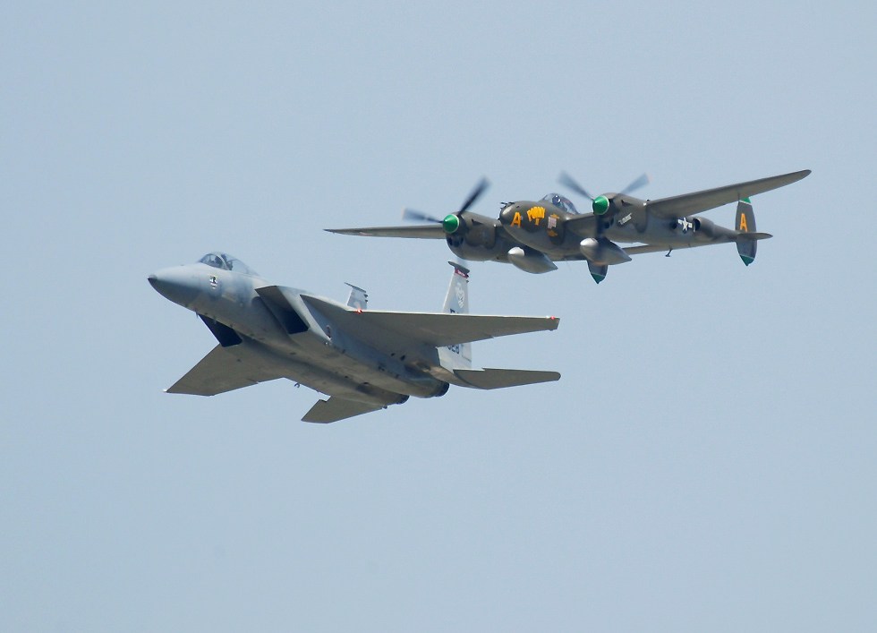 F15 Eagle and P38 Lightning photographed at 1/500th of a second and f5.6 using a Canon 1Ds digital camera and Canon 100-400mm image stabilized lens
