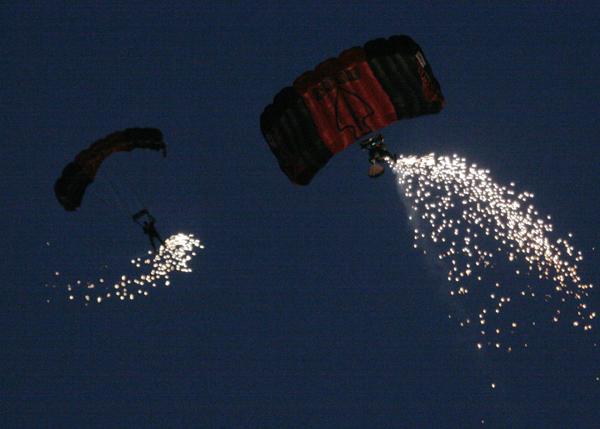 US army 'Black Daggers' parachute team at the Beach Blast