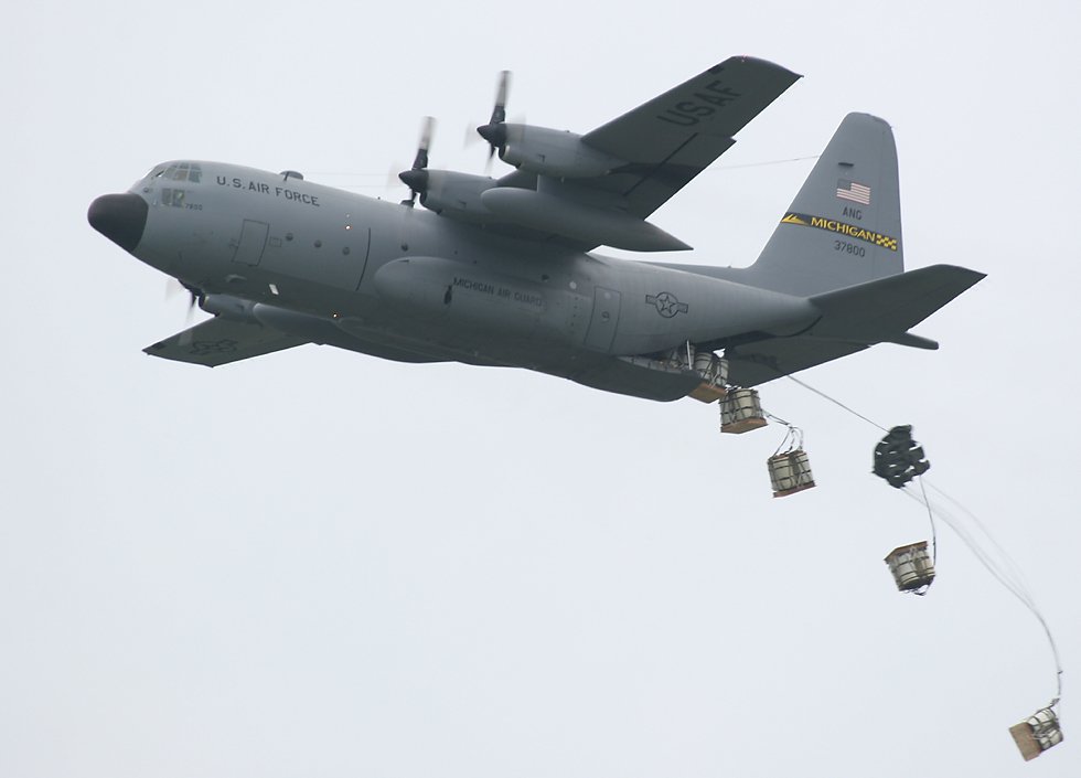 C-130 cargo drop