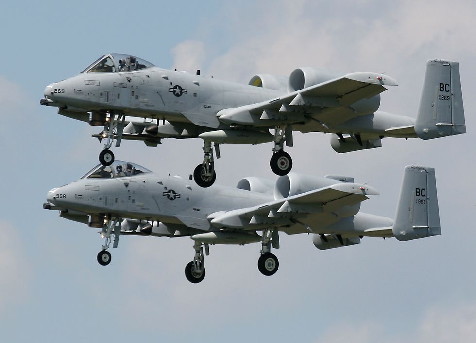 A-10 Thunderbolt IIs  (click here to open a new window with this photo in computer wallpaper format)