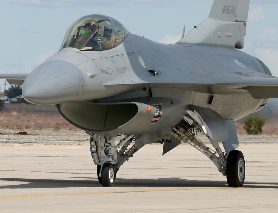 F-16 Fighting Falcon