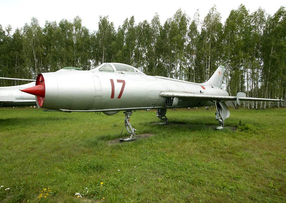 Sukhoi S-26 experimental ski-equipped fighter