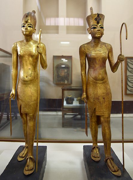 egyptian statues delineation