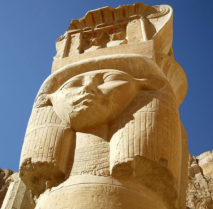 click here to open a new window with this photo in computer wallpaper format