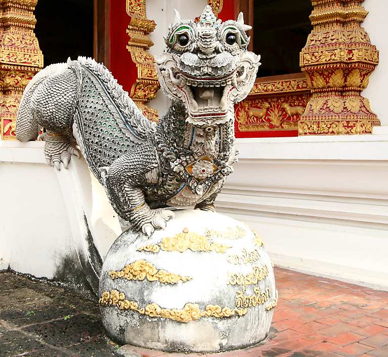 click here to open a new window with this photo in computer wallpaper format