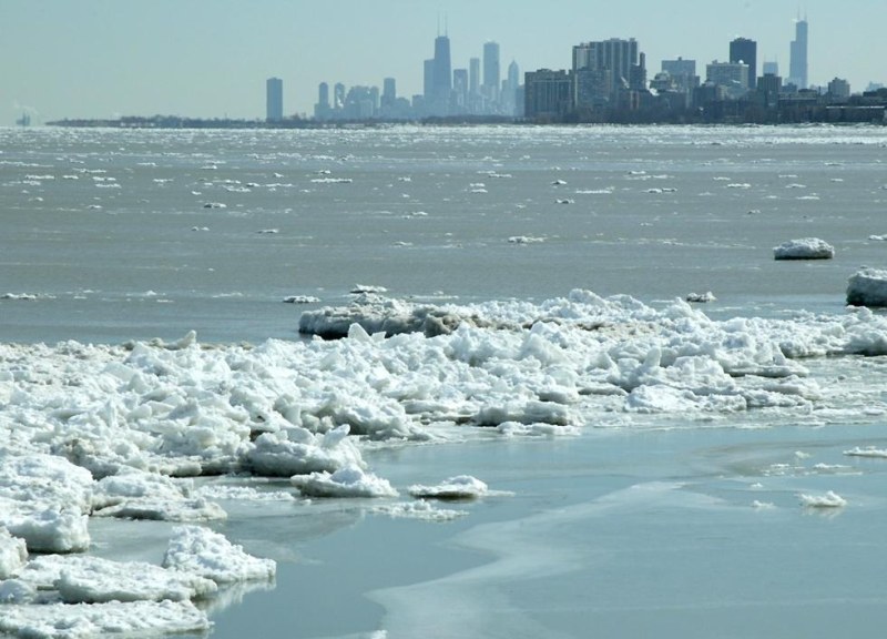 downtown Chicago across icy Lake Michigan (click here to open a new window with this photo in computer wallpaper format)