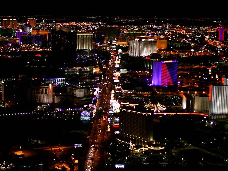 las vegas strip at night pictures. Las Vegas