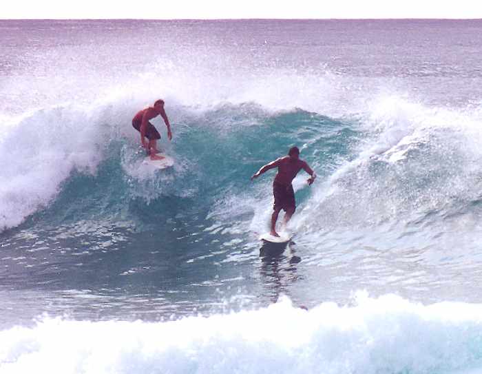 Oh my God - two surfers on one wave