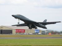 B1-B tphotographed aking off at the Royal International Air Tattoo 2002 using a Canon D60 camera and Canon 100-400mm lens