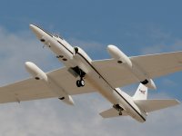 photographed at the 2005 Edwards AFB airshow using a Canon 20D camera and Canon 100-400mm image stabilized lens set to 220mm  (1/750th second, f11, ISO 200)