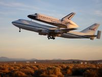 photographed in June of 2007 using a Canon 5D camera and Canon 100-400mm image stabilized lens set to 100mm  (1/500th second, f4.5, ISO 200)