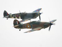 photographed at the 2004 Chino Airshow using a Canon 10D digital camera and Canon 100-400mm image stabilized lens set to 400mm (1/500th second, f5.6, ISO 100)
