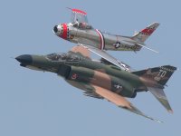 photographed at the 2005 Oceana airshow using a Canon 20D camera and Canon 100-400mm image stabilized lens set to 400mm  (1/750th second, f8, ISO 200)