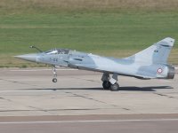 photographed at the 2005 MAKS airshow using a Canon 20D camera and Canon 100-400mm image stabilized lens set to 400mm  (1/750th second, f8, ISO 200)