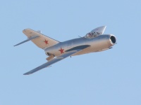 photographed at the 2005 Edwards AFB airshow using a Canon 20D camera and Canon 100-400mm image stabilized lens set to 400mm  (1/750th second, f6.7, ISO 200)