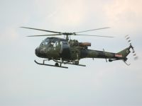Westland AH1 Scout photographed at the Royal International Air Tattoo 2002 using a Canon D60 digital camera and Canon 100-400mm lens set to 330mm (1/500th second, f5.6, ISO 100)
