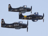photographed at the 2009 Chino Airshow using a Canon 50D and Canon 100-400mm image stablized lens set to 120mm (1/350th second, f9.5, ISO 200)