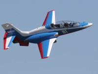 photographed at the 2005 MAKS airshow in Russia using a Canon 20D camera and Canon 100-400mm image stabilized lens set to 400mm  (1/250th second, f13, ISO 200)