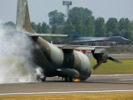 G222 landing accident photographed at RIAT 2002 using a Canon D60 and Canon 100-400mm lens