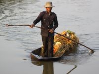 photographed in December of 2008 using a Canon 50D camera and Canon 100-400mm image stabilized lens set to 100mm  (1/350th second, f4.5, ISO 200)