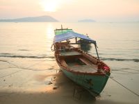 photographed in January of 2009 using a Canon 5D camera and Canon 28-135mm image stabilized lens set to 47mm  (1/45th second, f4.5, ISO 200)