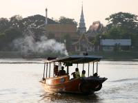 photographed in November of 2007 using a Canon 28-135mm image stabilized lens set to 135mm  (1/90th second, f9.5, ISO 200)