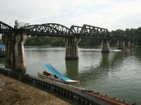 photographed in November of 2007 using a Canon 5D camera and Canon 28-135mm image stabilized lens set to 33mm  (1/125th second, f9.5, ISO 200)