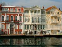 photographed in January of 2004 using a Canon D60 camera and Canon 28-105mm lens set to 28mm  (1/250th second, f4.5, ISO 100)