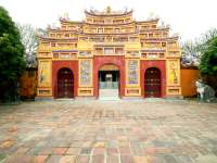 photographed in December of 2004 using a Canon 1Ds digital camera and Sigma 15-30mm lens set to 18mm  (1/4 second, f19, ISO 100)