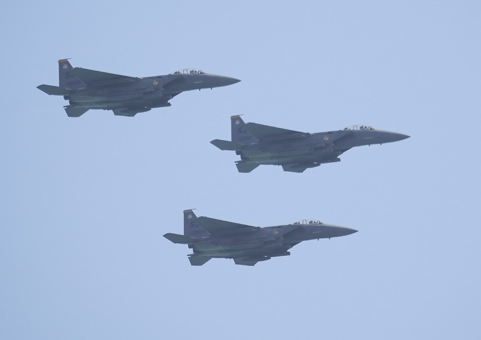 three F15 Eagles in formation
