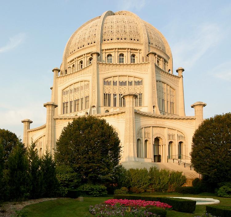 Bahai temple at Wilmette (click here to open a new window with this photo in computer wallpaper format)