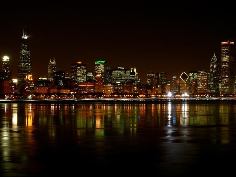 Chicago skyline at night (click here to open a new window with this photo in computer wallpaper format)