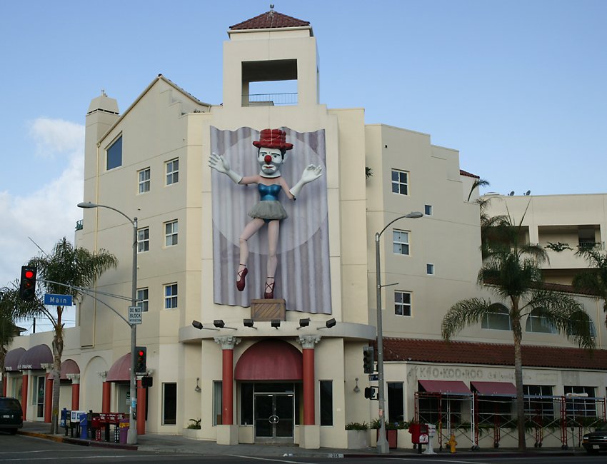 click here to open a new window with this photo in computer wallpaper format