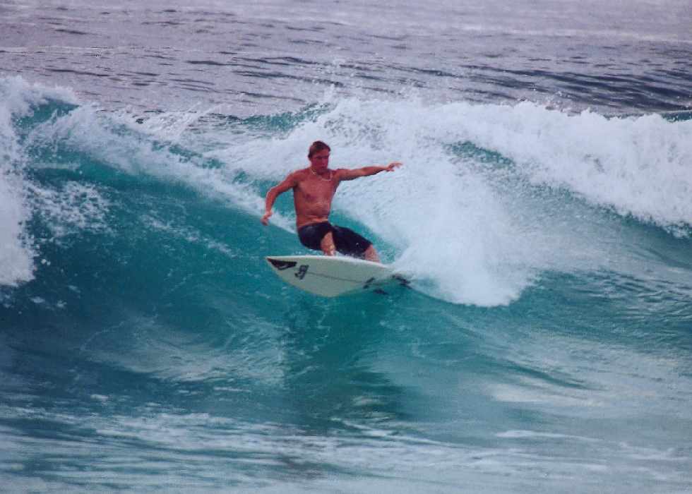 same guy does a nice cutback