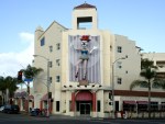 Jonathon Borofsky's Ballerina Clown at Venice Beach in Los Angeles photographed in September of 2004 using a Canon 1Ds digital camera and Canon 28-105mm lens set to 45mm  (1/90th second, f13, ISO 100)