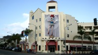 Jonathon Borofsky's Ballerina Clown at Venice Beach in Los Angeles photographed in September of 2004 using a Canon 1Ds digital camera and Canon 28-105mm lens set to 45mm  (1/90th second, f13, ISO 100)